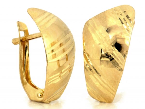 Złote kolczyki próba 585 (14Kt) na angielskim zapięciu – diamentowane, elegancja i styl
