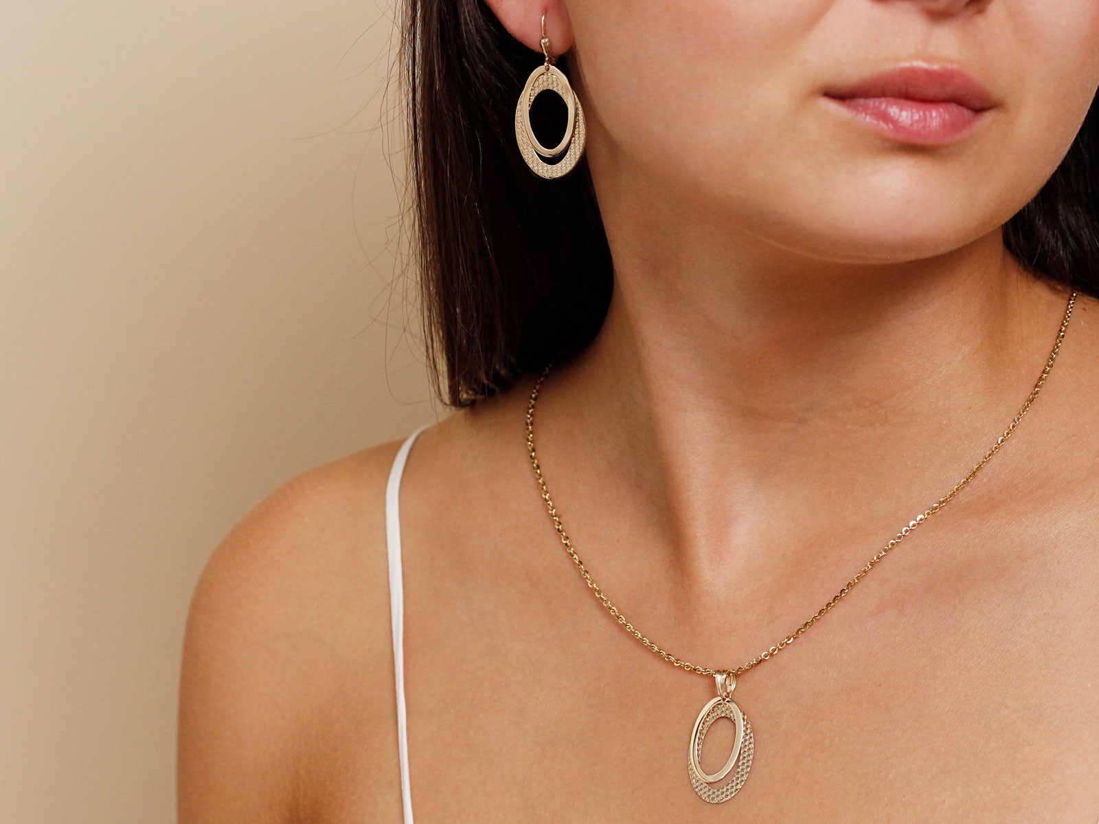 Zawieszka Owalna diamentowana (1)