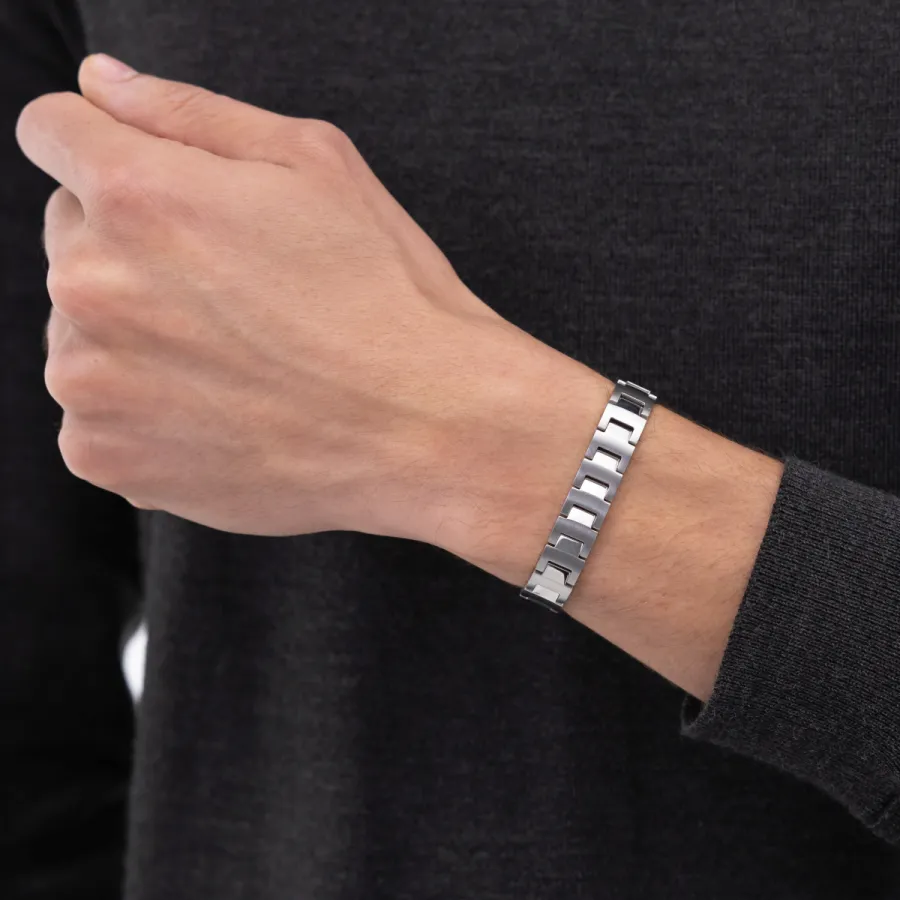 Bransoletka BOSS Candor Jewelry 1580751 stalowa – zbliżenie na ogniwa
