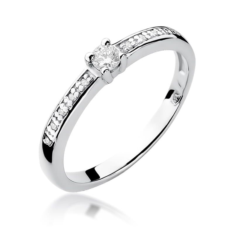 Pierścionek z brylantami 0,13 ct, białe złoto 585