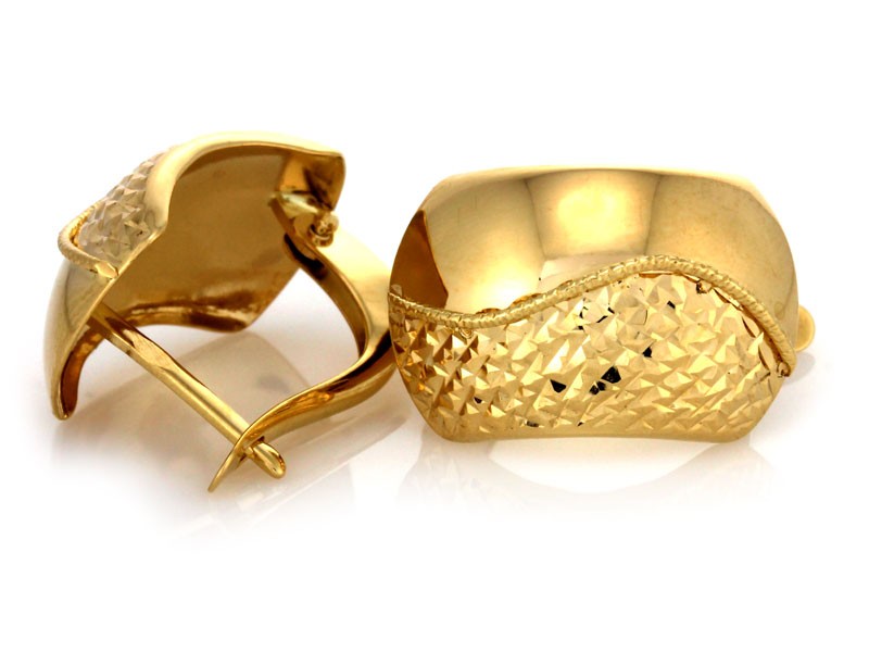 Złote kolczyki z efektowe błyszczące blaszki próba 375