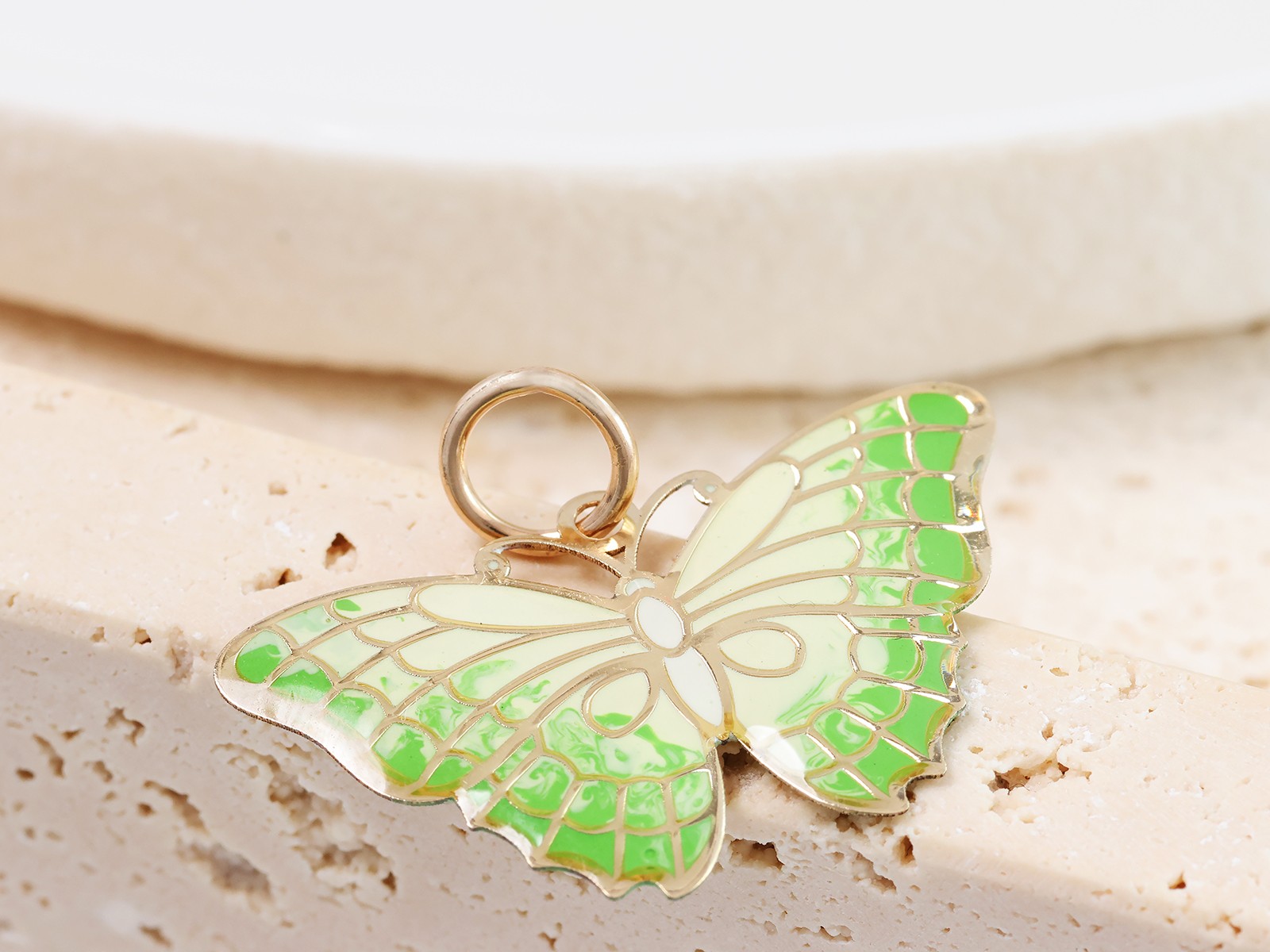 Zawieszka złota motyl emaliowany żółto zielony próba 585 – złoto próby 585, 0,79 g | Infinnity