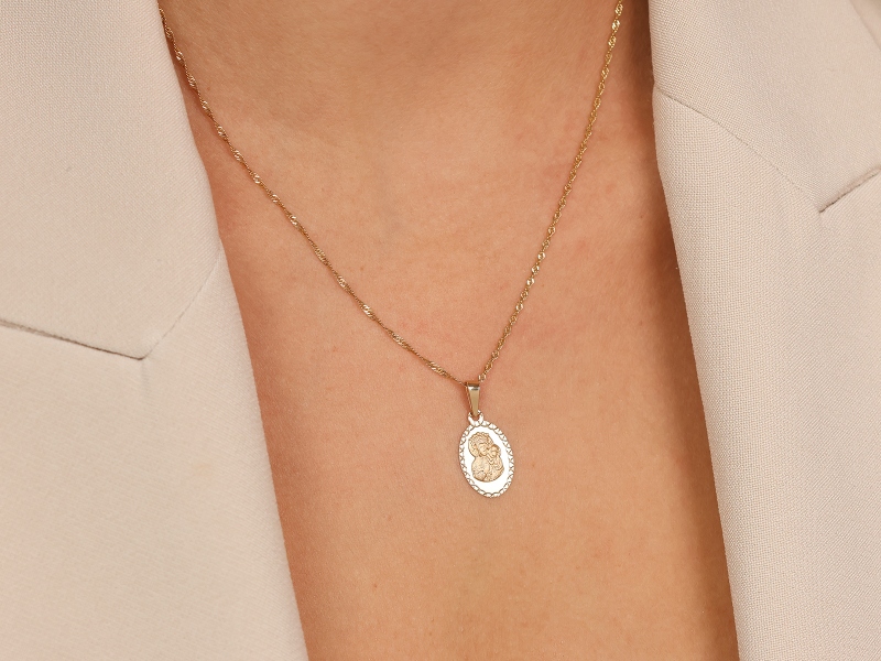 Złoty medalik owalny pamiątka pierwszej komunii św próba 375 – złoto próby 375, 0,67 g | Infinnity