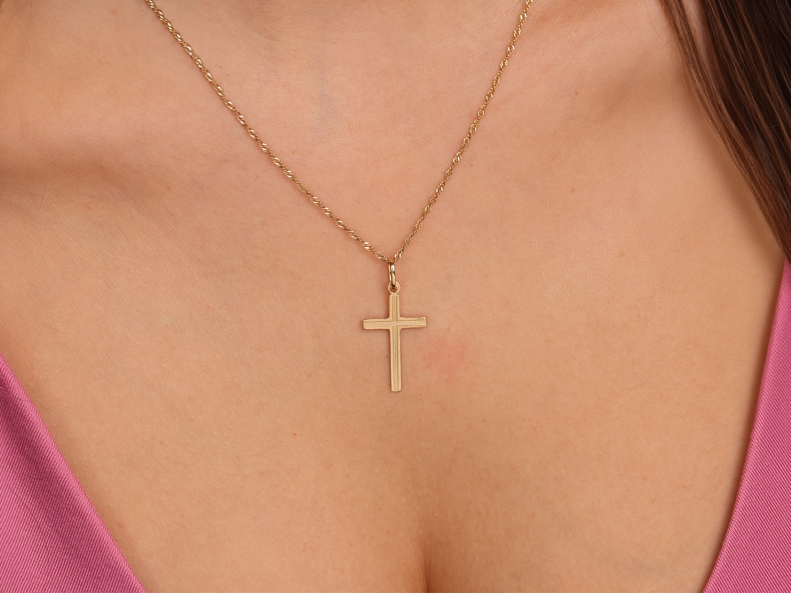 Zawieszka złoty krzyżyk klasyczny bez wizerunku próba 585 – złoto próby 585, 0,83 g | Infinnity