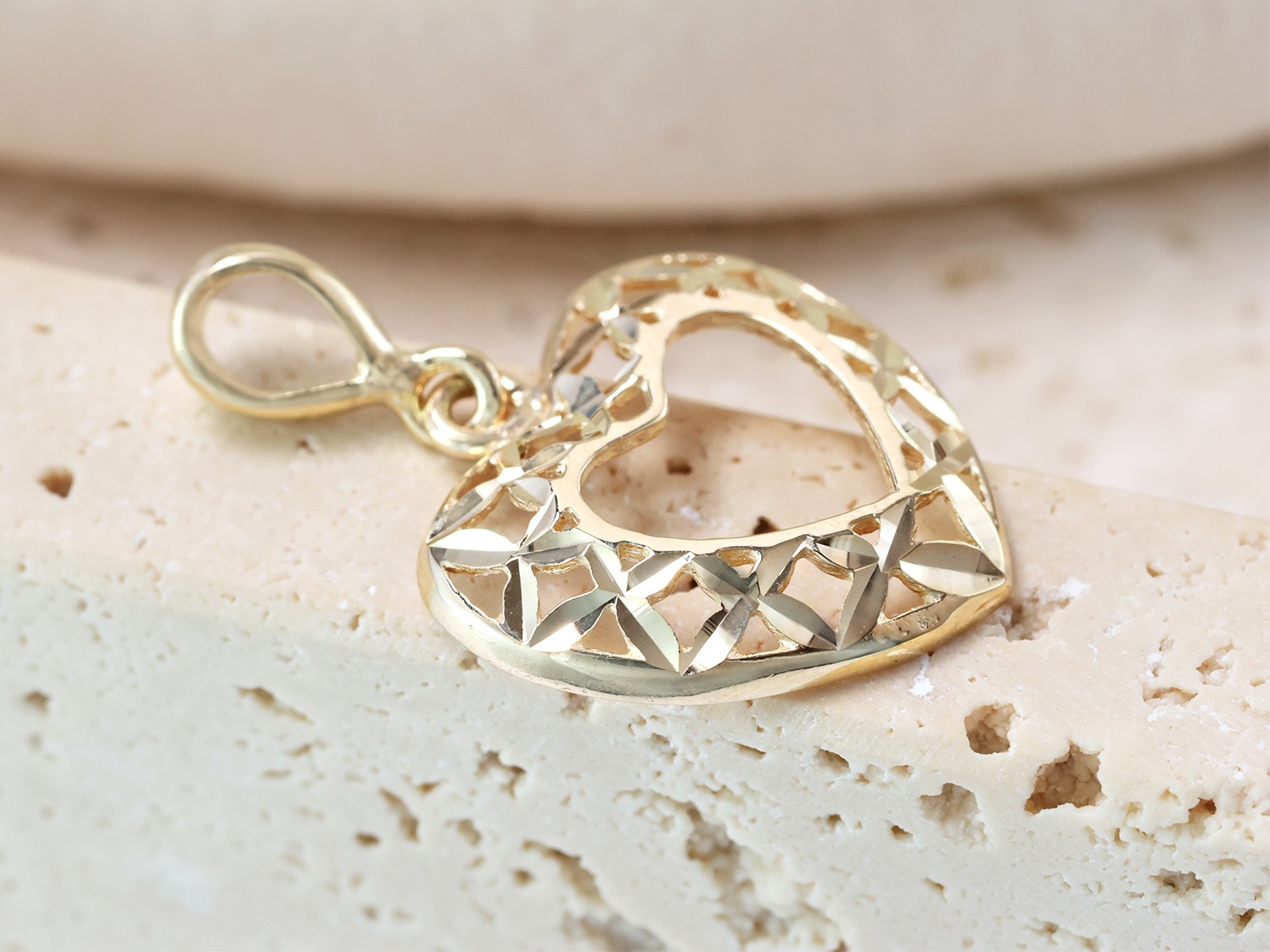 Zawieszka złota serce diamentowane ażurowe próba 375 – złoto próby 375, 0,84 g | Infinnity